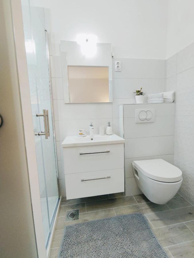 Apartment Lucka ราบ ภายนอก รูปภาพ