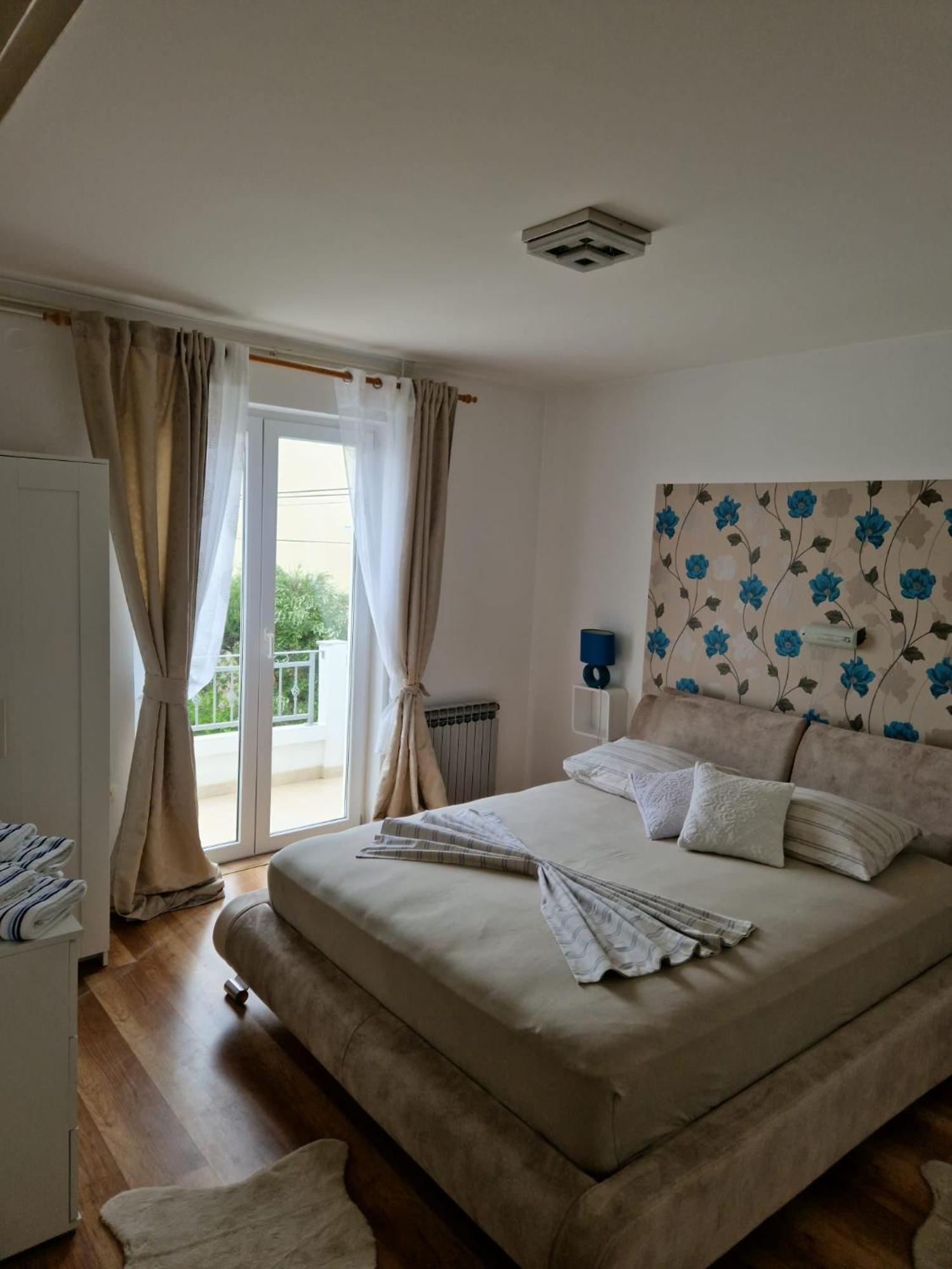 Apartment Lucka ราบ ภายนอก รูปภาพ